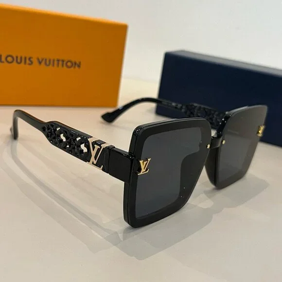 Louis Vuitton Women's Black Square Sunglasses